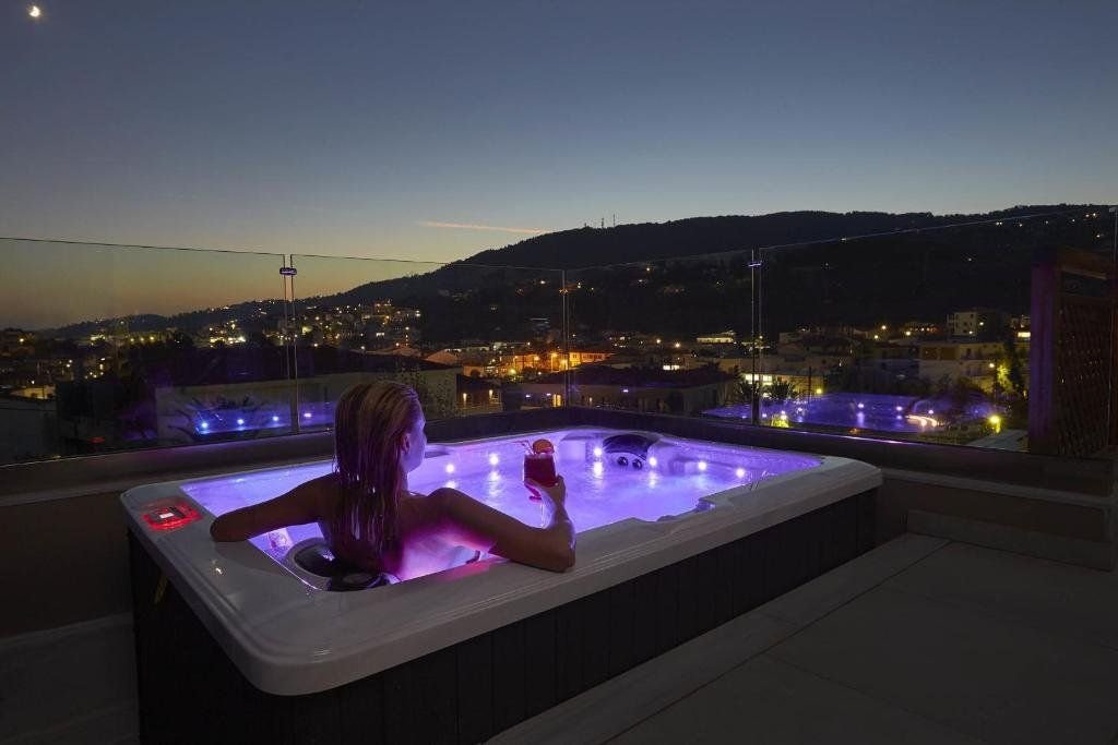 Mystery Skiathos Luxury Residence 5