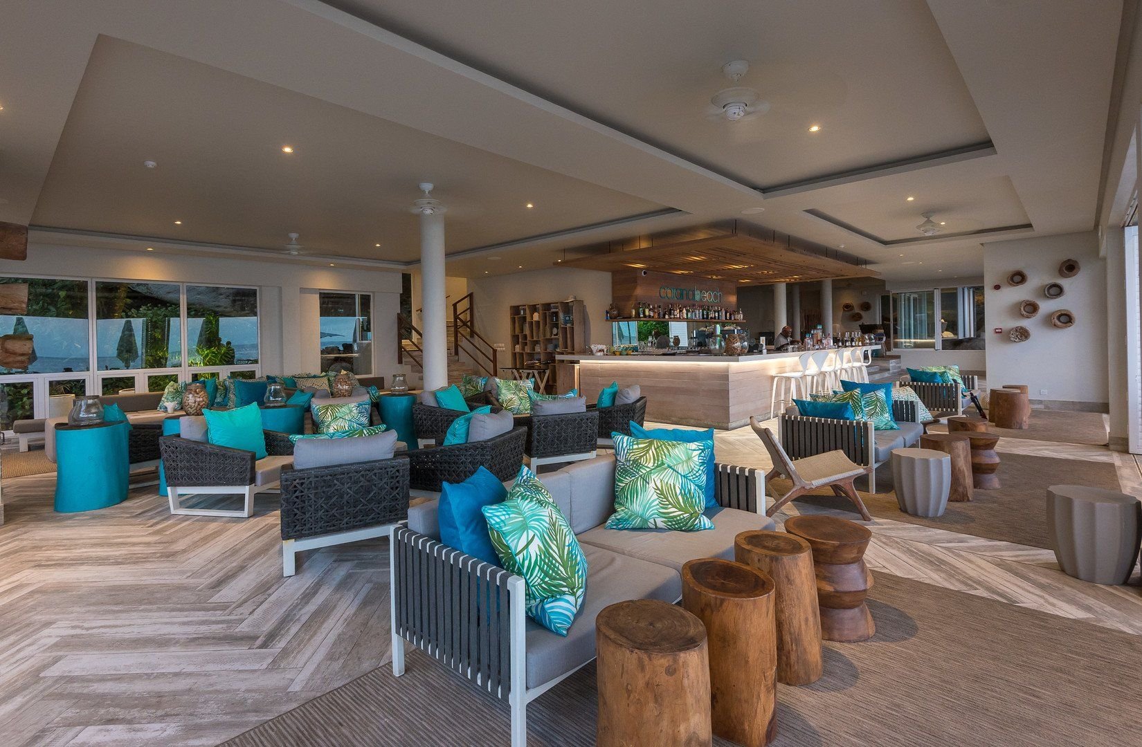 Carana Beach Hotel 10