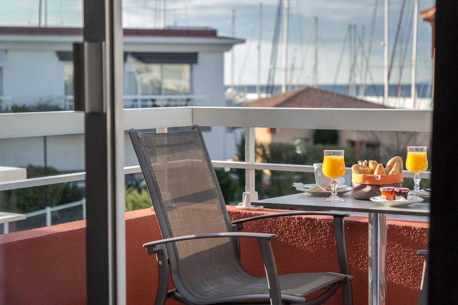 Best Western Plus Hôtel La Marina 4