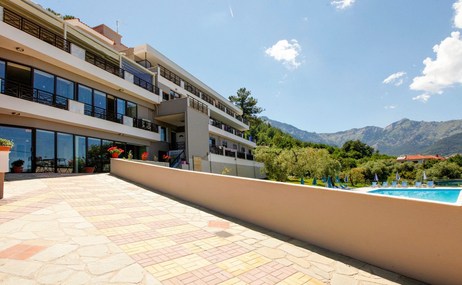 Aloe Elegant Suites 5