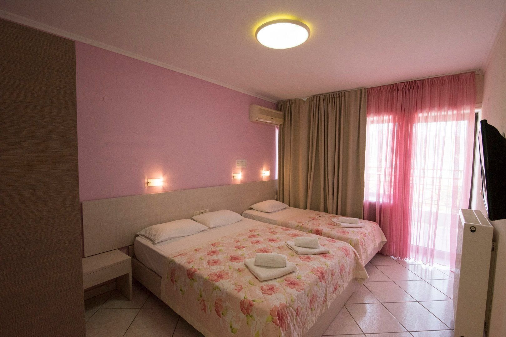 Aloe Elegant Suites 8