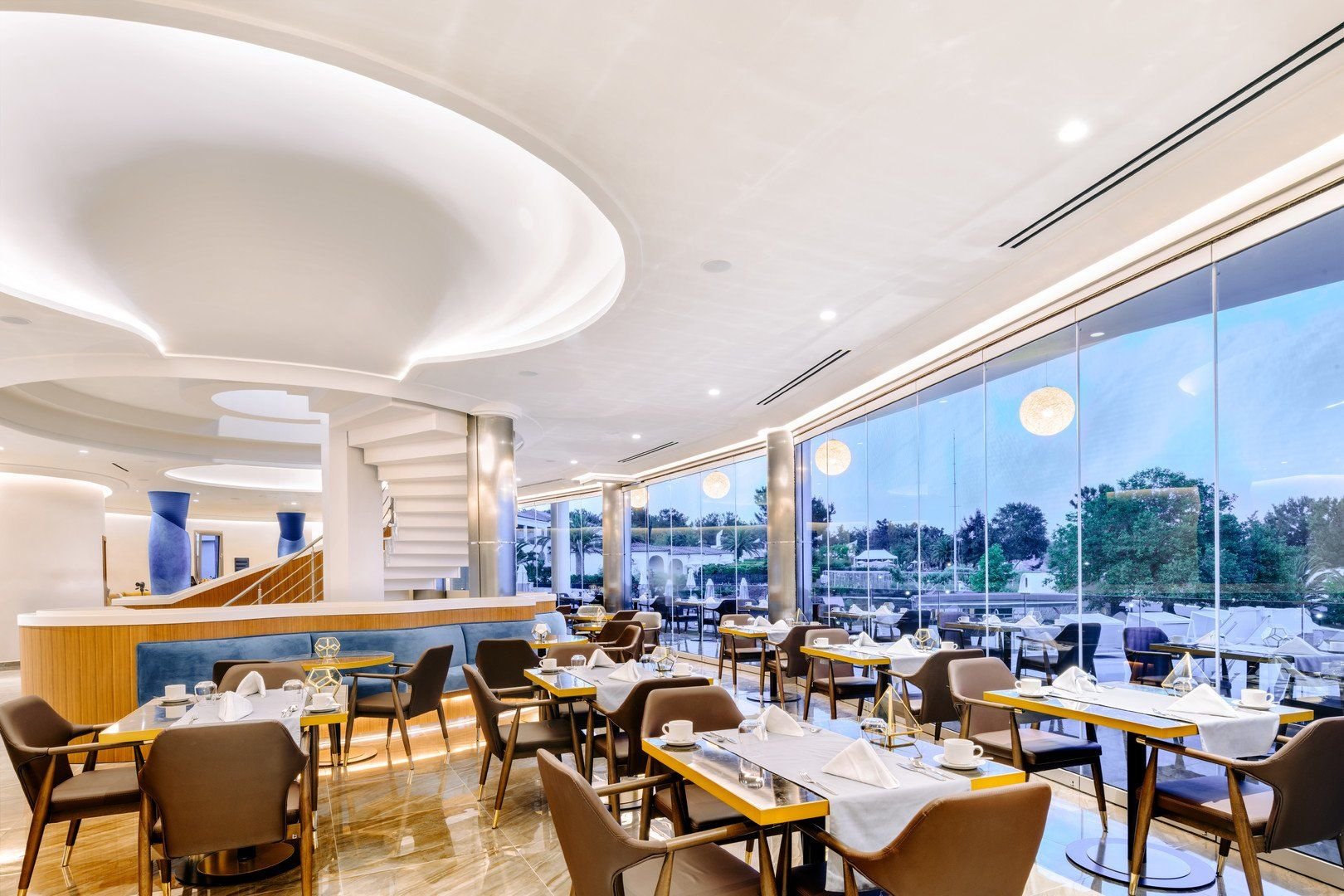 Alexandra Elegance 5