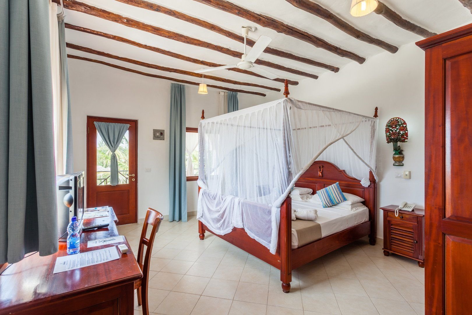 Twiga Beach Resort & Spa 7