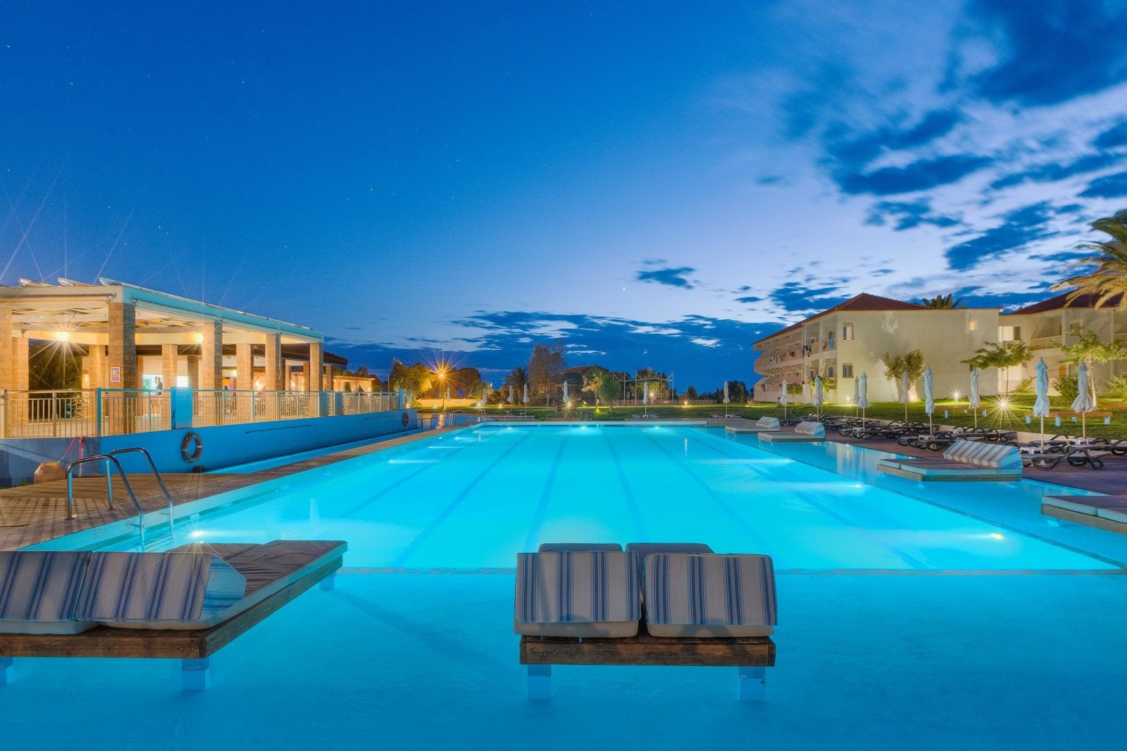 Aeolian Beach Village 17