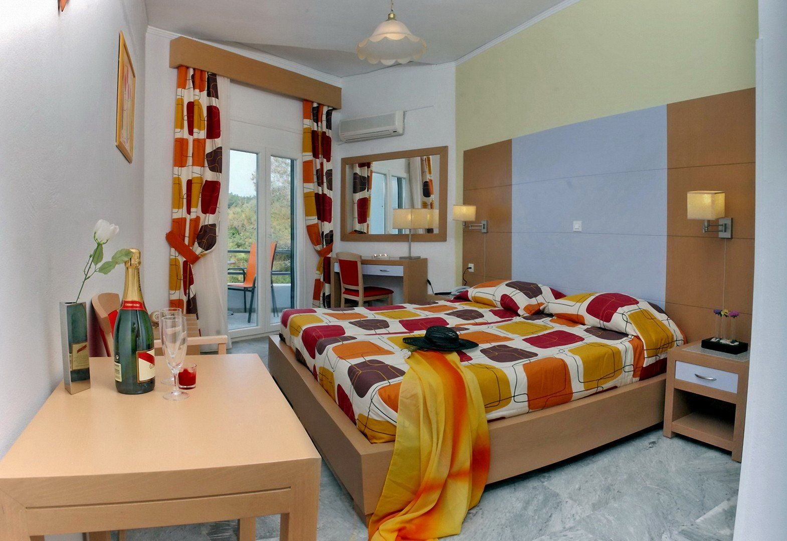 Irini Hotel 33