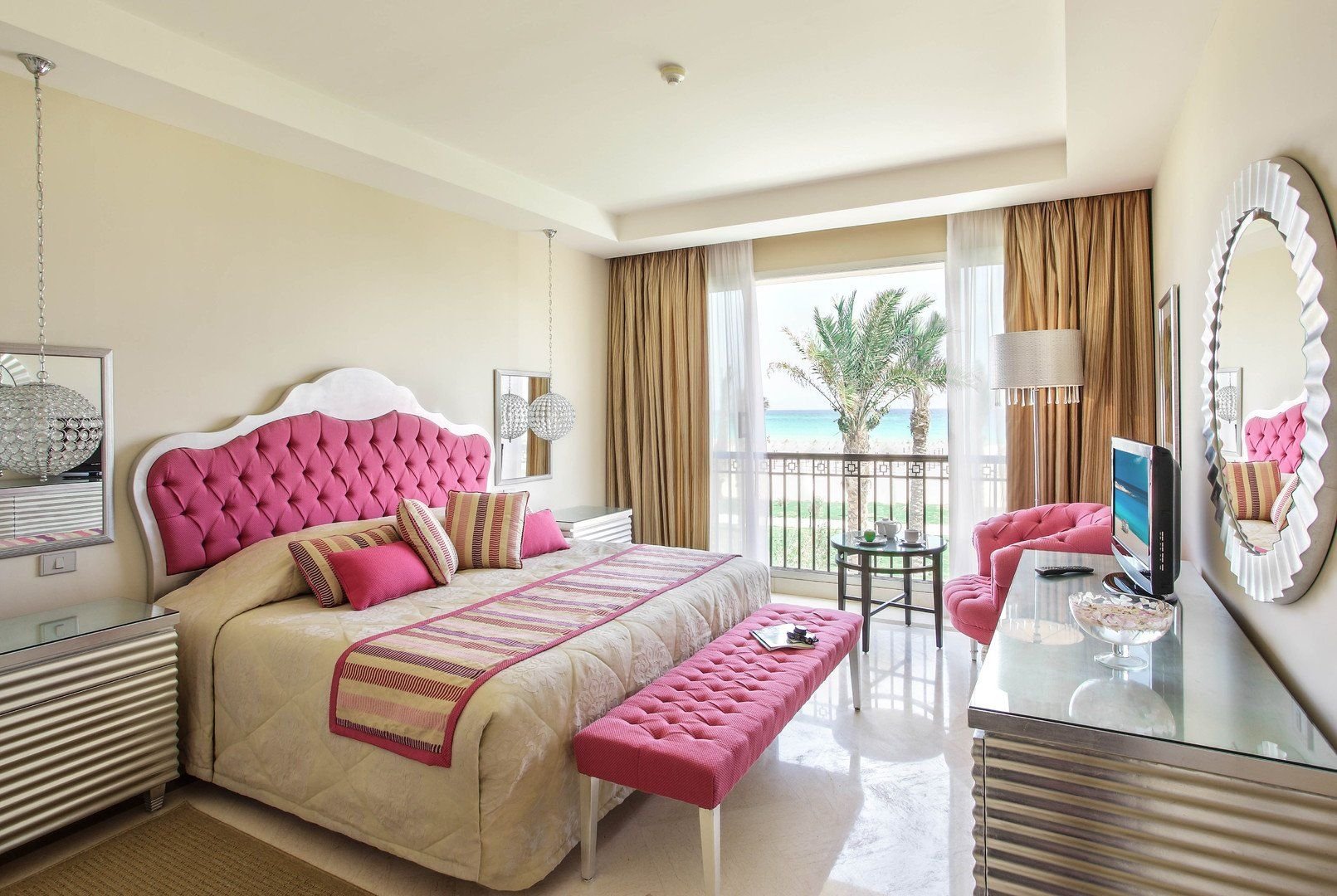 Jaz Crystal, Almaza Bay 10