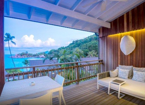 Carana Beach Hotel 25