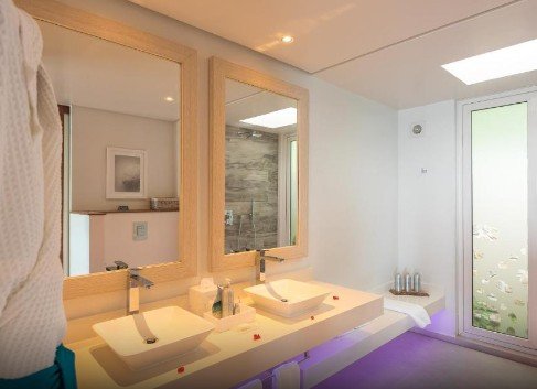 Carana Beach Hotel 24