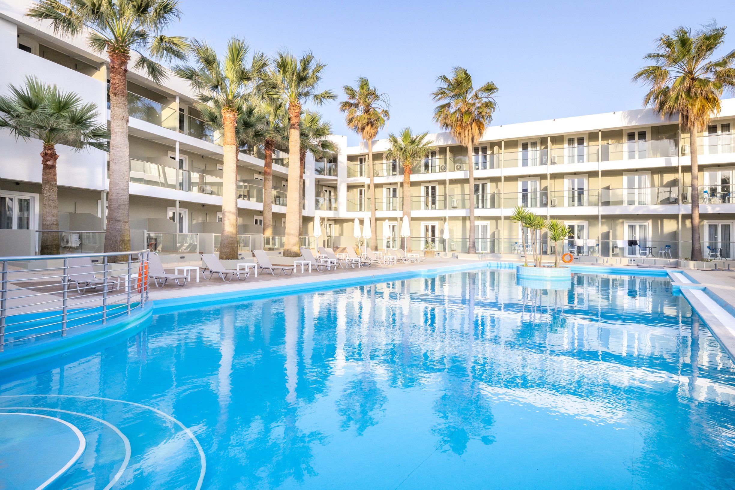 Cameo Beach Resort 3