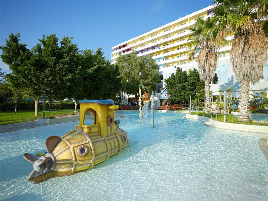 Esperides Beach Resort 13