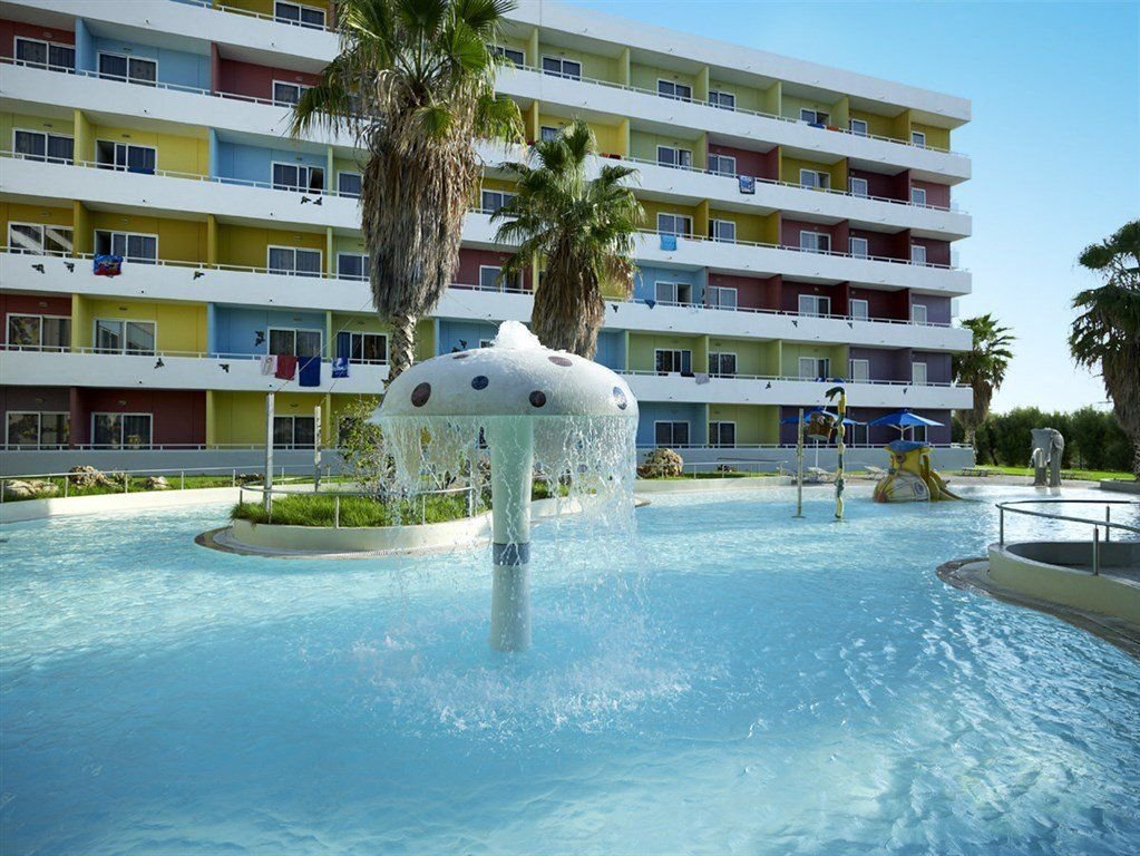 Esperides Beach Resort 16