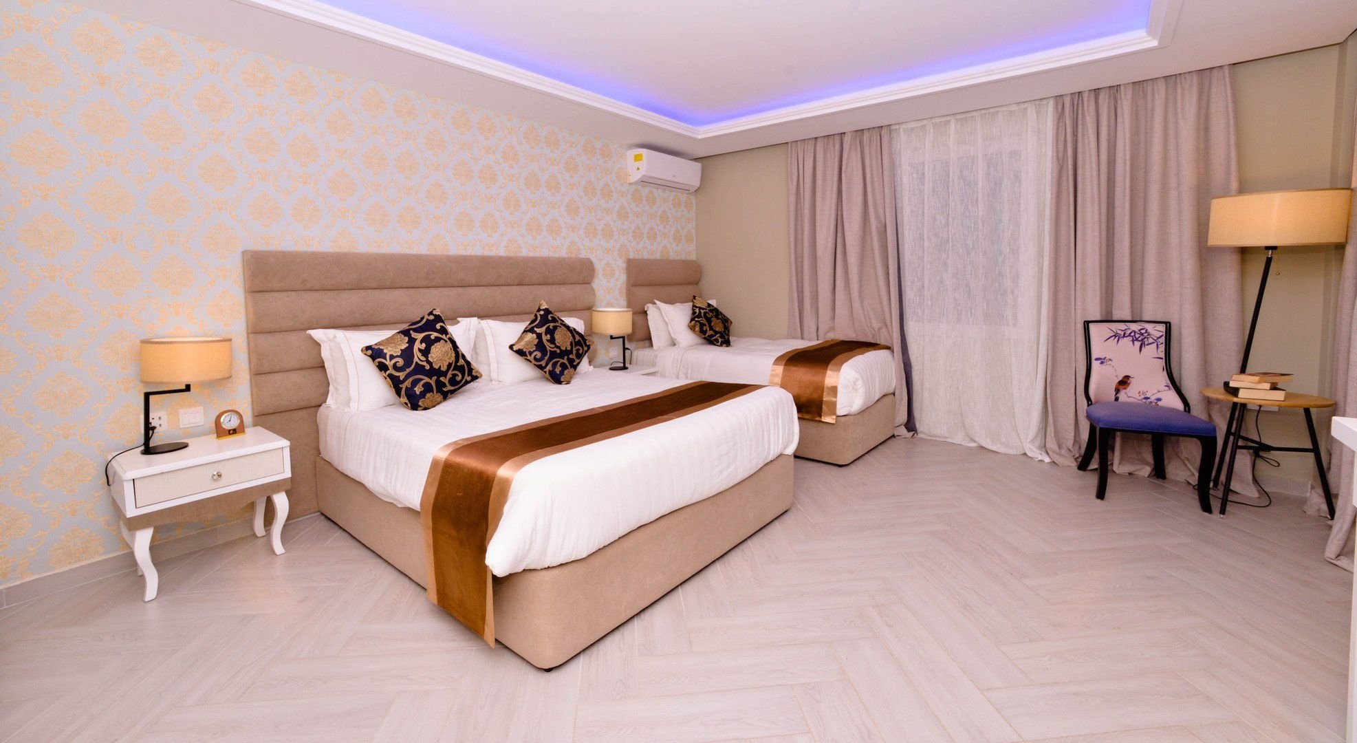 Fafa Beach Hotel 8