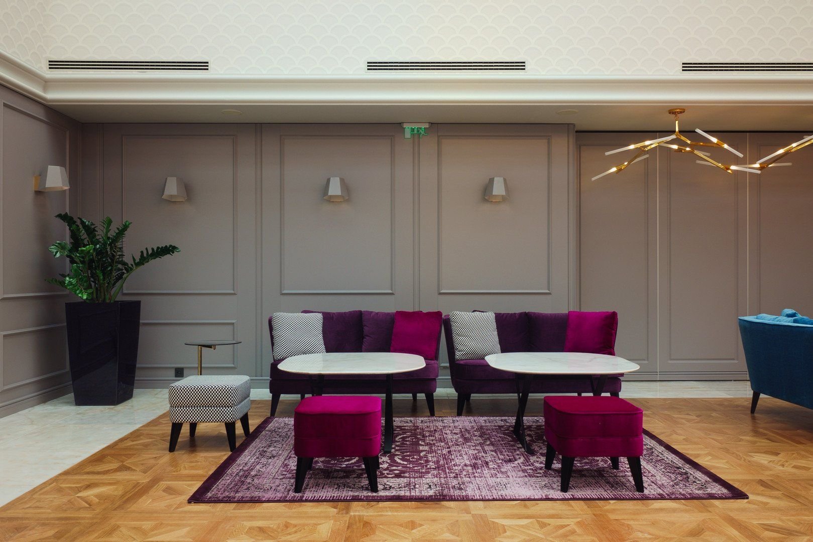 Astor Garden Hotel 11