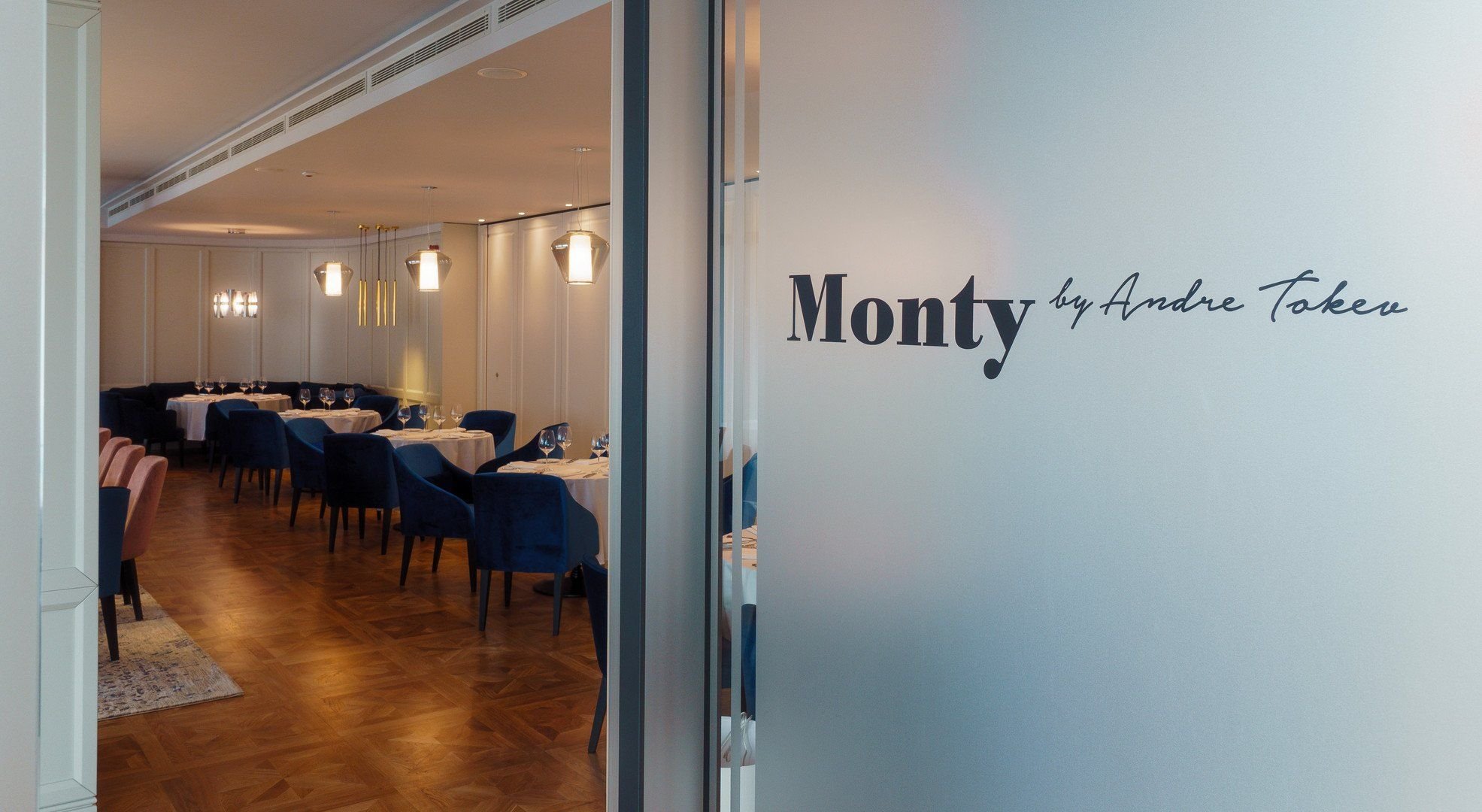 Astor Garden Hotel 15