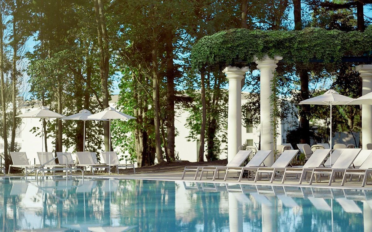 Astor Garden Hotel 17