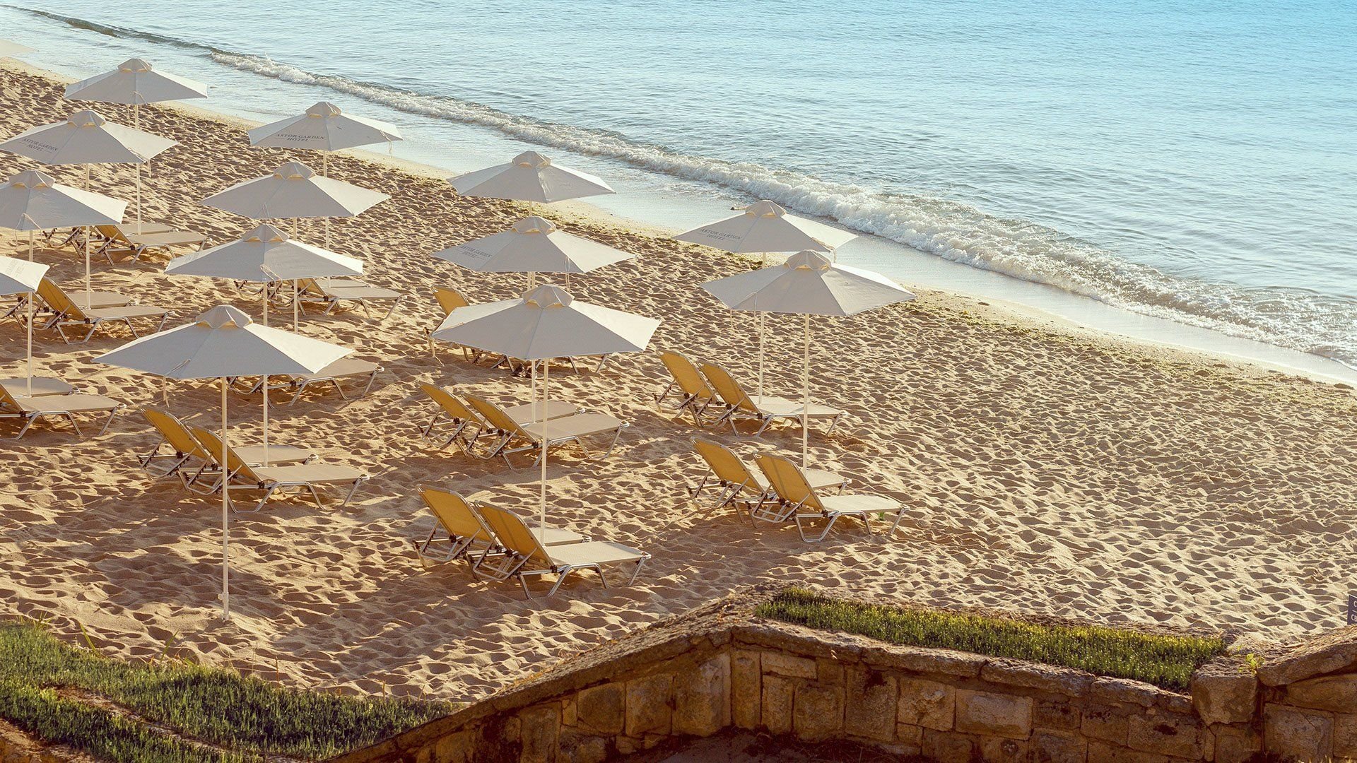 Astor Garden Hotel 18