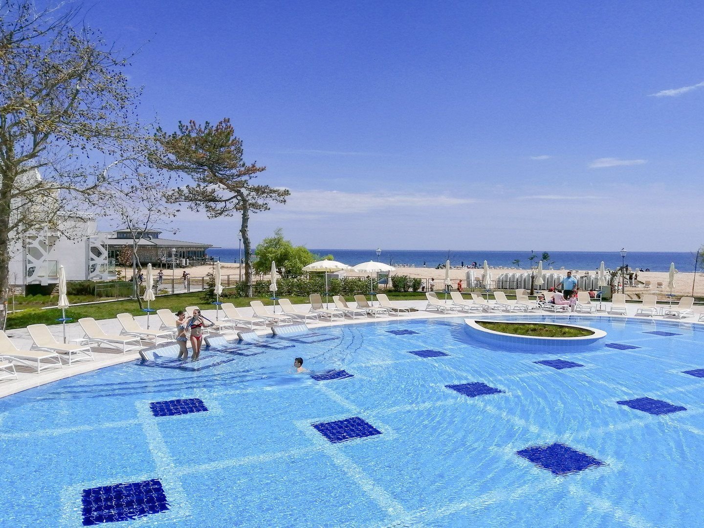 Maritim Hotel Paradise Blue Albena 8