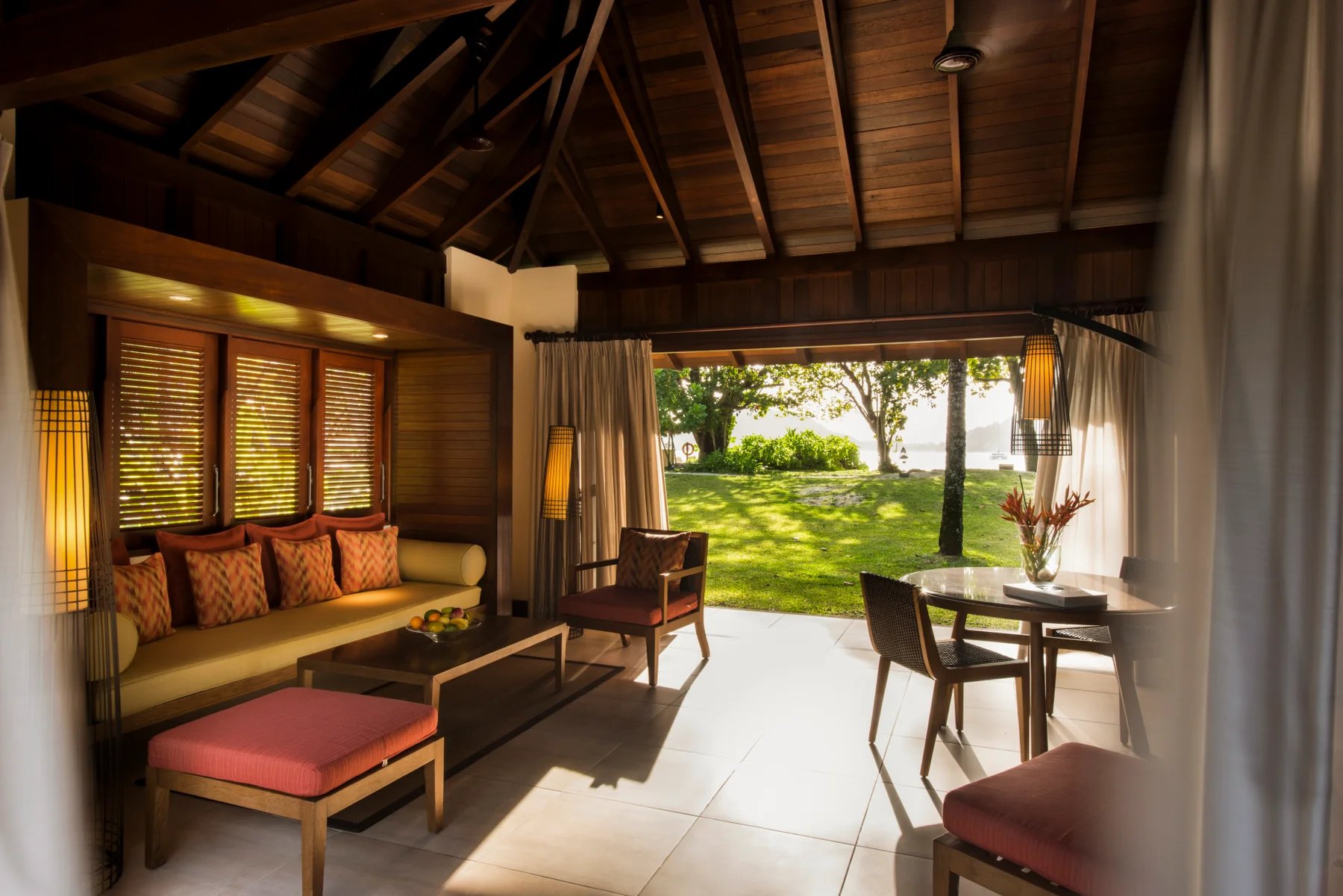 Constance Ephelia 14