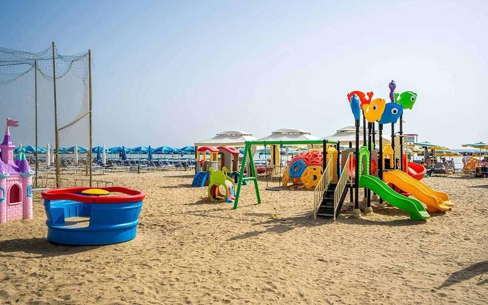 Hotel Bikini Tropicana 12