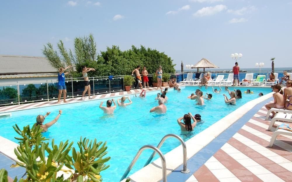 Hotel Bikini Tropicana 7