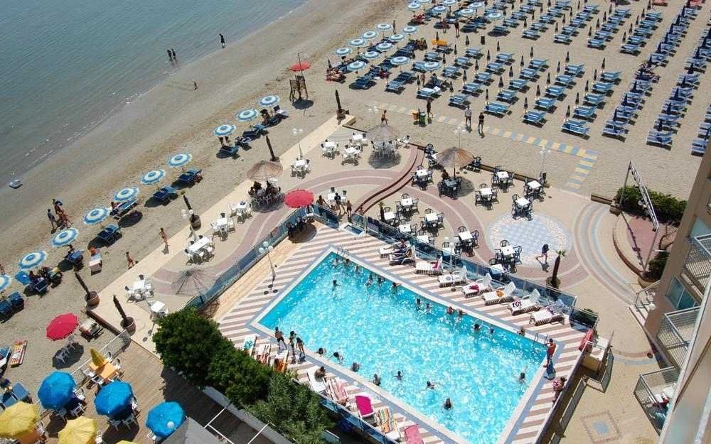 Hotel Bikini Tropicana 5