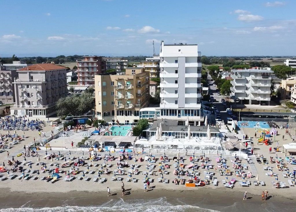 Hotel Bikini Tropicana 11