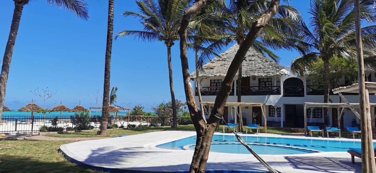 Nest Style Beach Zanzibar 9