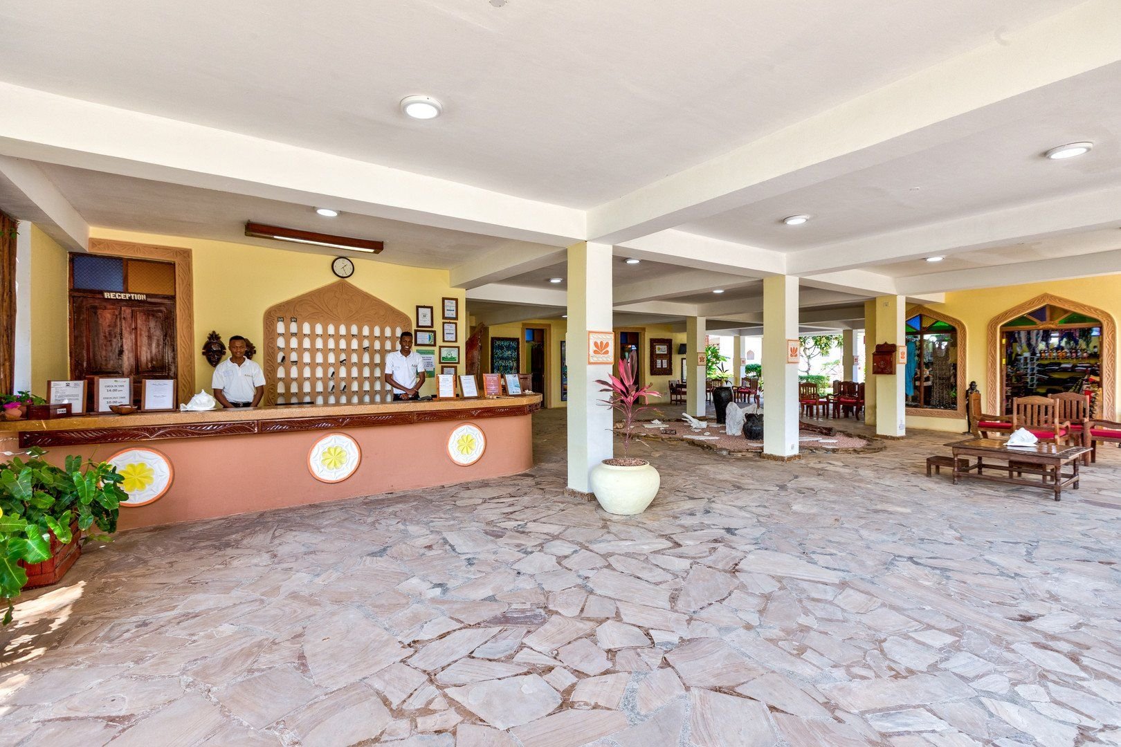 AHG Waridi Beach Resort & Spa 4