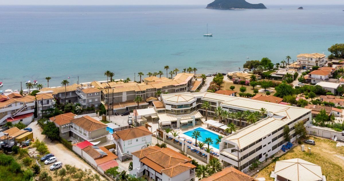 Cameo Beach Resort 21