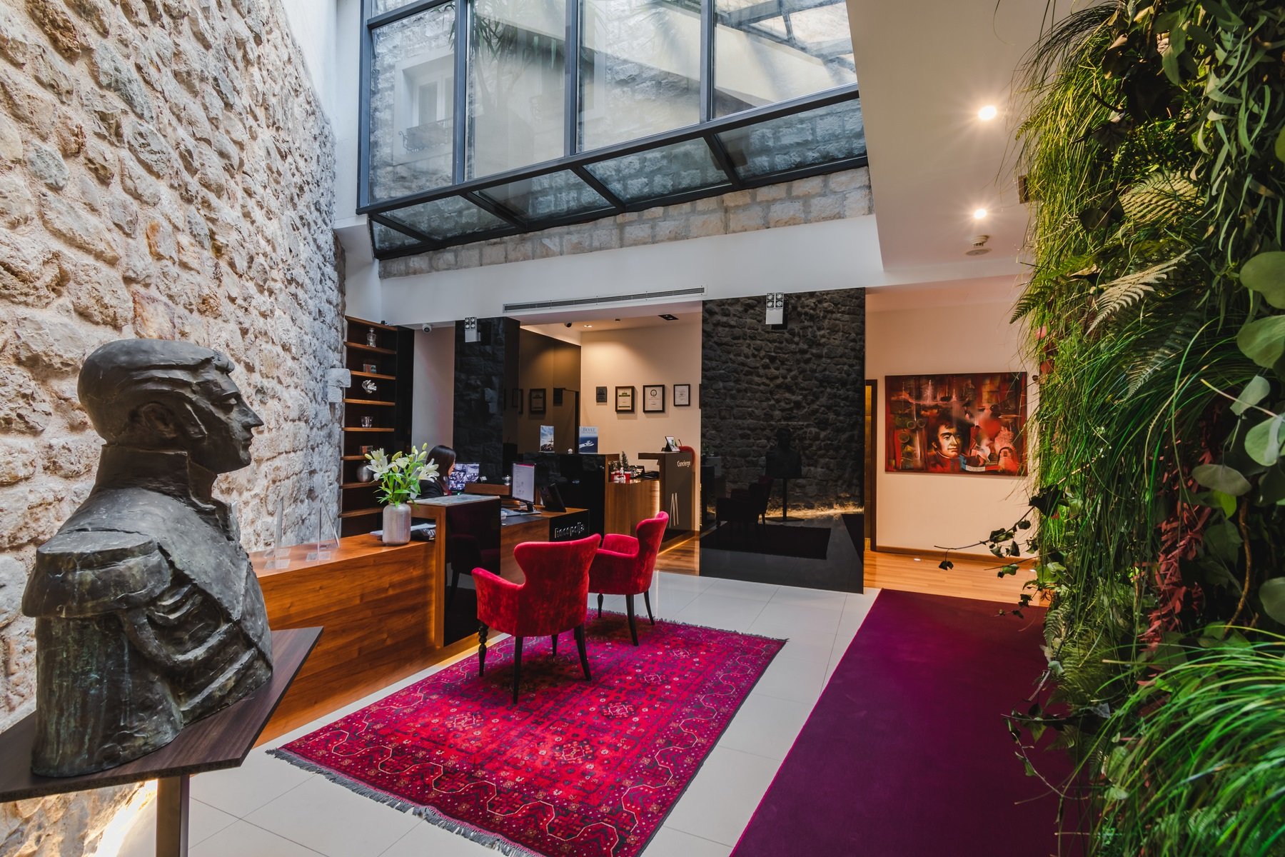 Marmont Heritage Hotel