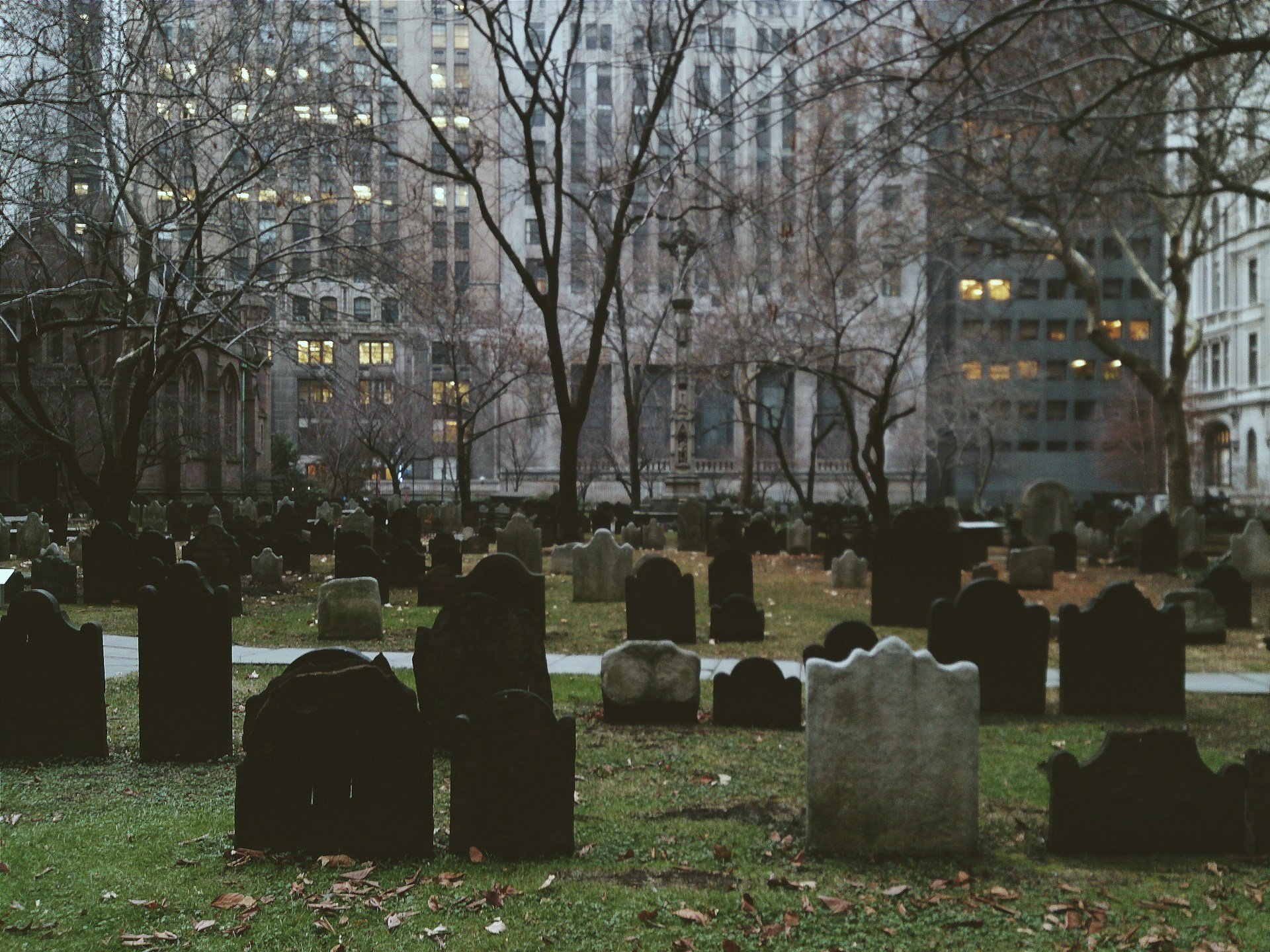 Jak obchodzone jest Święto Zmarłych na świecie?