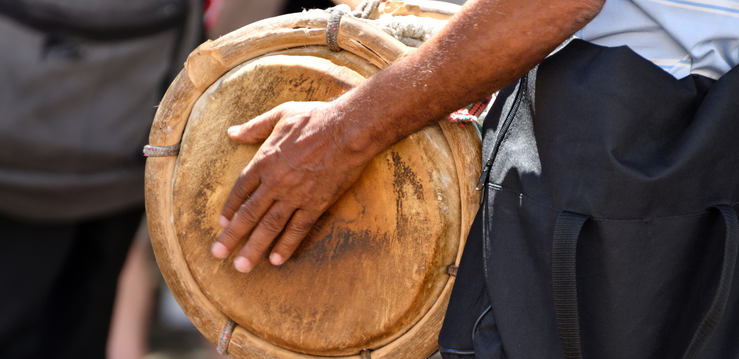 Bębniarz na Dominikanie